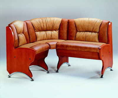 Угловой кухонный диван.